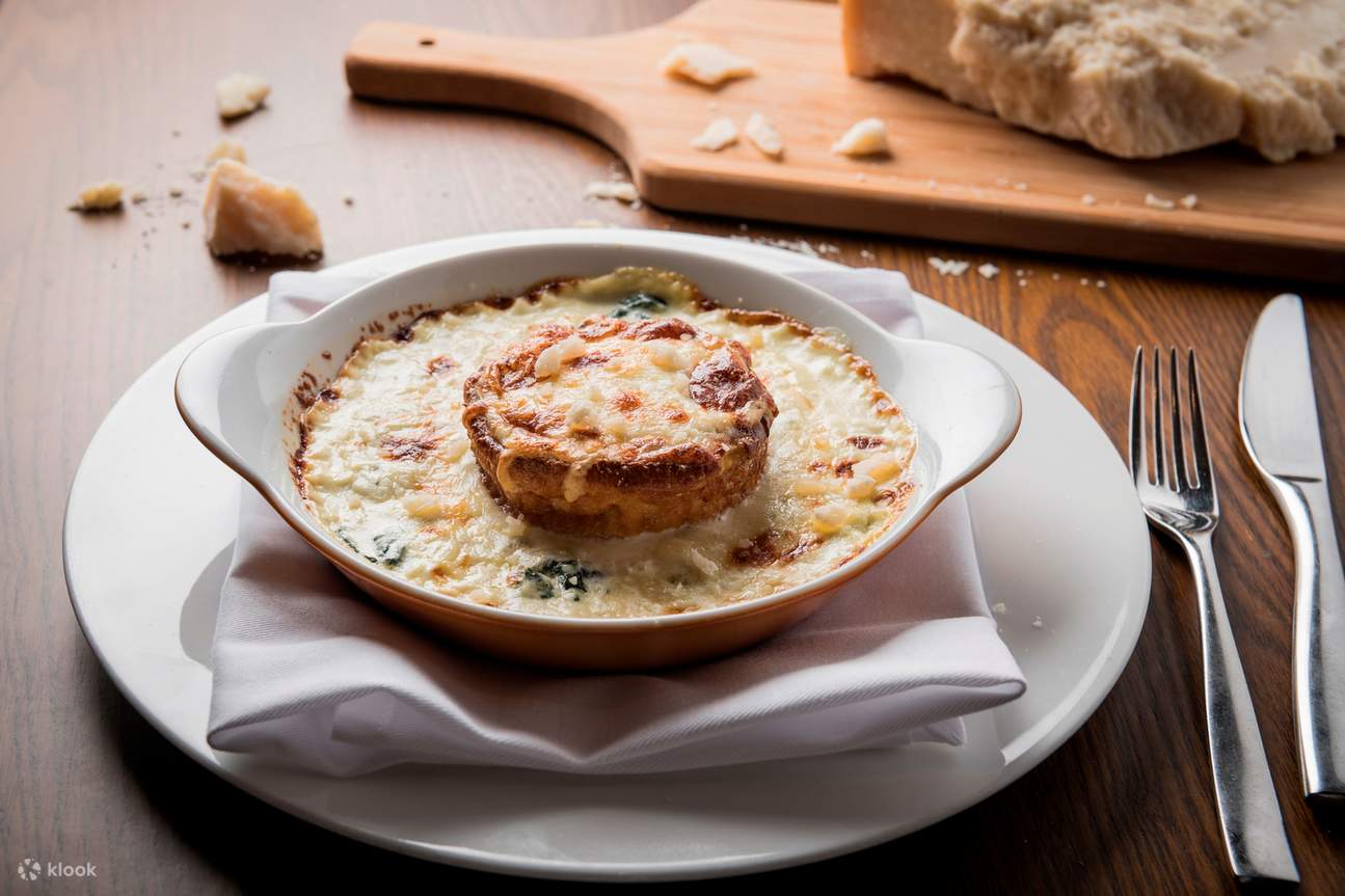 The Mistral | Hotel InterContinental Grand Stanford | Brunch, te i sopar amb vistes al mar